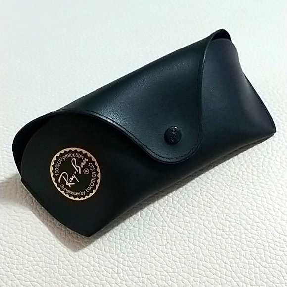Ray-Ban Sunglasses Case - Picture 1 of 5